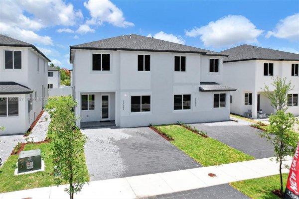 22431 SW 125th Ave #19A Miami, FL 33170