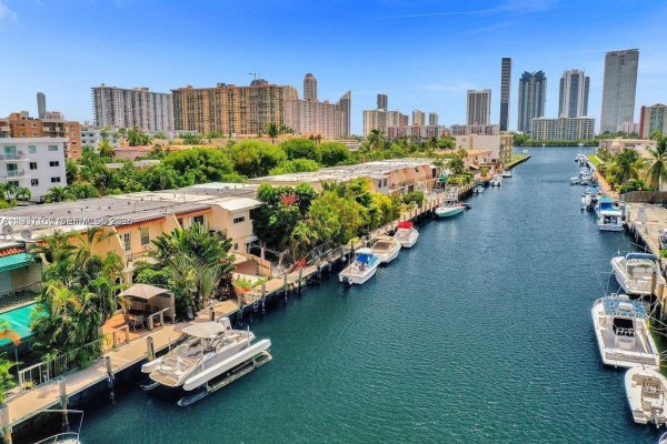 3720 NE 167th St #39 North Miami Beach, FL 33160