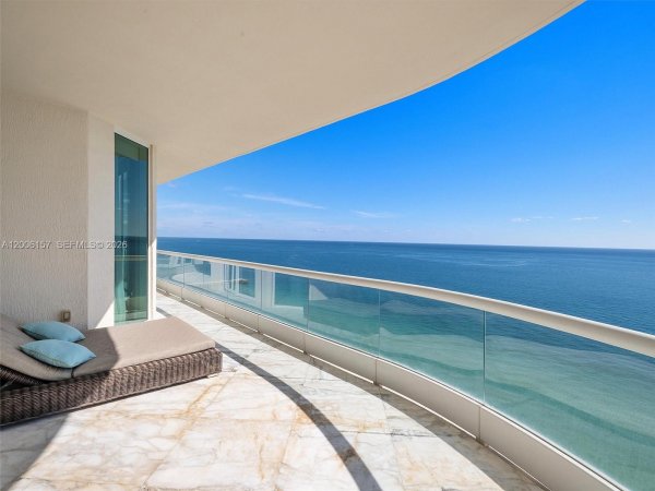16047 Collins Ave #2602 Sunny Isles Beach, FL 33160