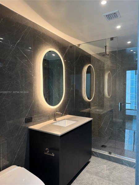 20 NE 11th St #3506 Miami, FL 331