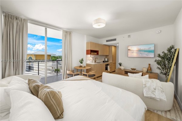 90 NE 32th St #715 Miami, FL 33127