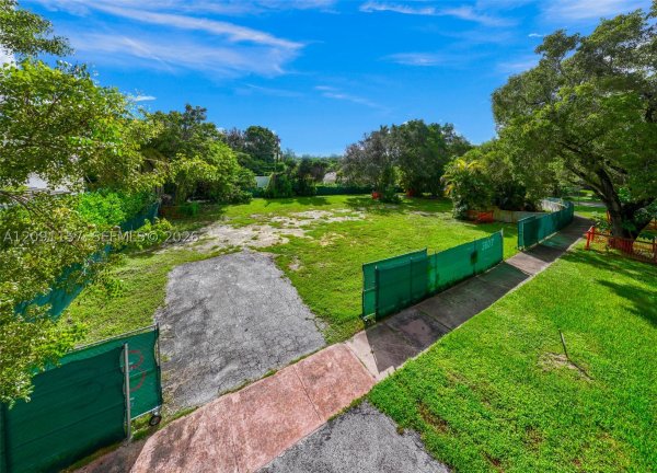 3807 Durango St Coral Gables, FL 33134