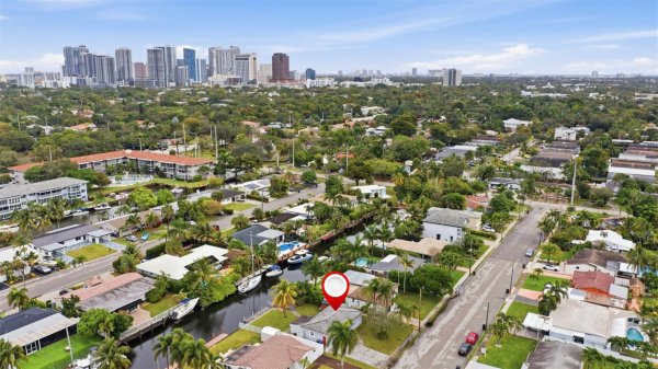 1009 Mango Fort Lauderdale, FL 33315