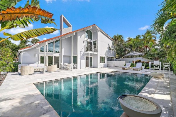 104 Sunfish Jupiter, FL 33477