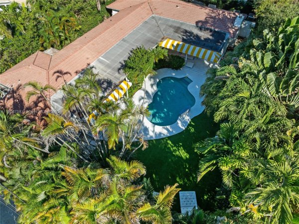 124 NE 96th St Miami Shores, FL 33138