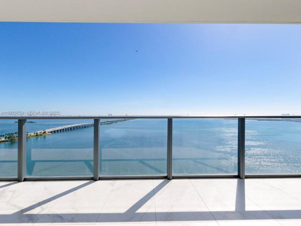 3131 NE 7th Ave #2702 Miami, FL 33137