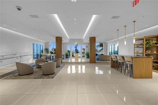 888 Brickell Key Dr #701 Miami, FL 33131