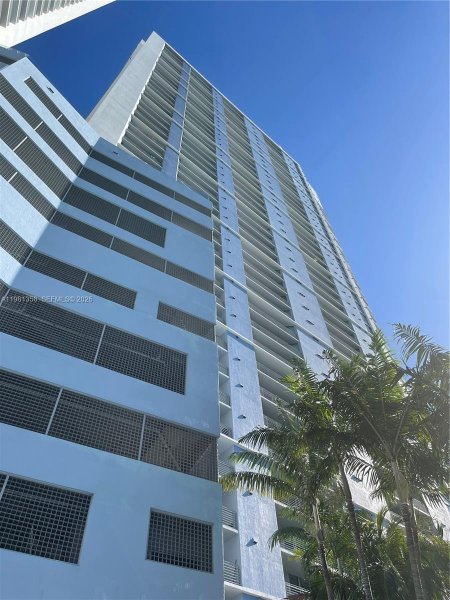 335 S Biscayne Blvd #3610 Miami, FL 33131