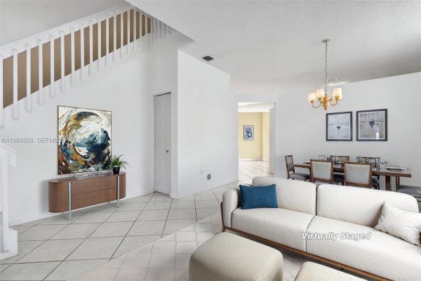 15462 NW 14th Ct Pembroke Pines, FL 33028