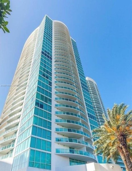 2101 Brickell Ave #1808 Miami, FL 33129