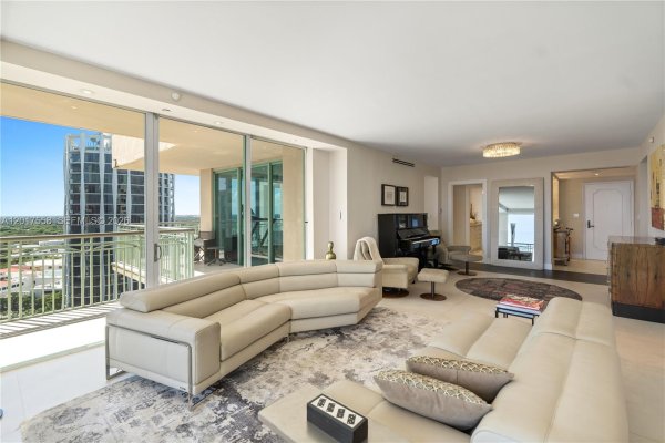 3350 SW 27th Ave #1802 Coconut Grove, FL 33133