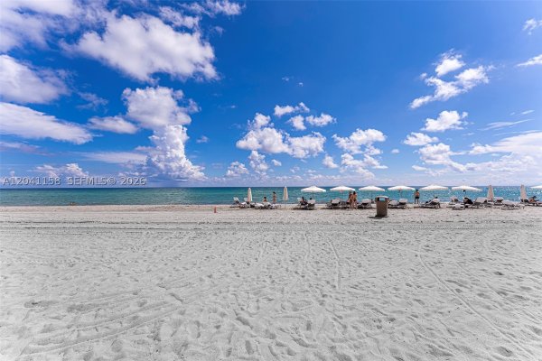 15901 Collins Ave #2805 Sunny Isles Beach, FL 33160