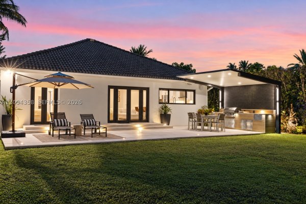 6235 Alton Rd Miami Beach, FL 33140