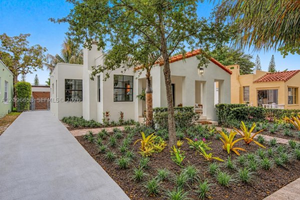 817 Lorca St Coral Gables, FL 33134
