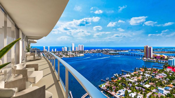 220 Lake Shr #1111 Lake Park, FL 33403