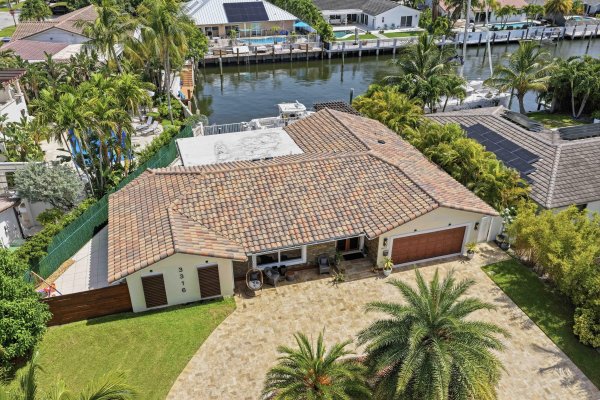 3316 NE 40th Fort Lauderdale, FL 33308