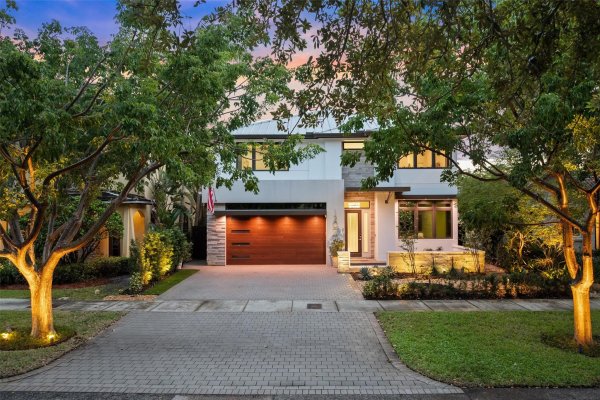 1200 SE 7th St Fort Lauderdale, FL 33301