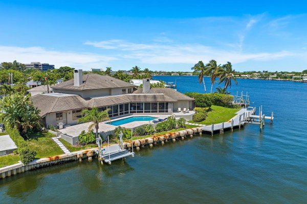 1454 Point Way North Palm Beach, FL 33408