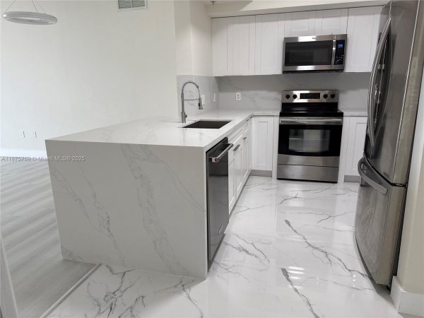 888 S Douglas Rd #1502 Coral Gables, FL 33134