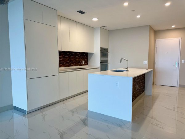 700 Ne 24th St #406 Miami, FL 33137