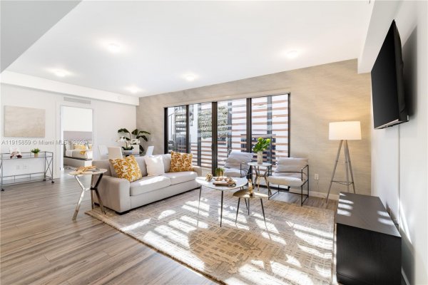 2955 S Bird Ave #PH-B Miami, FL 33133