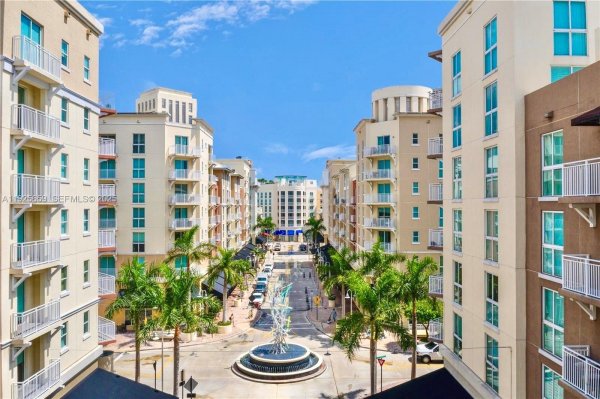 7350 SW 89th St #607S Miami, FL 33156