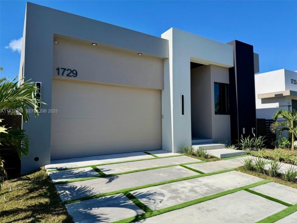 1729 NE 16th Ter Fort Lauderdale, FL 33305