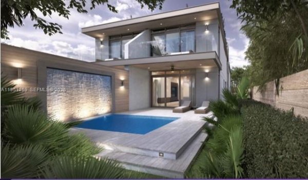 6021 SW 76th St South Miami, FL 33143