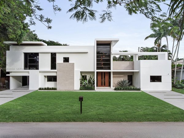 7701 SW 50th Ct Miami, FL 33143