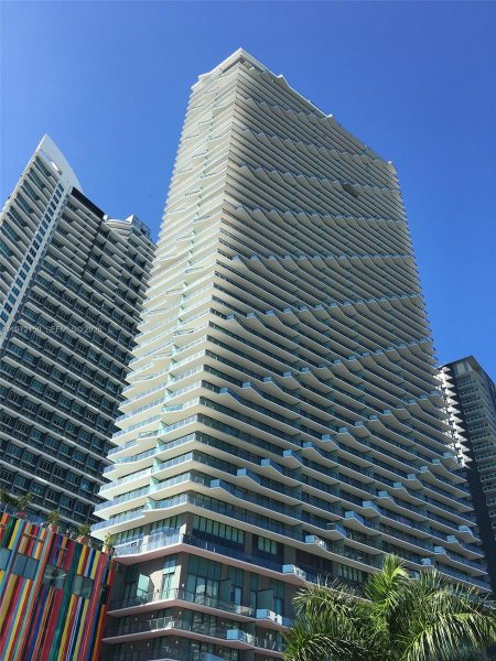 1300 S Miami Ave #2006 Miami, FL 33130