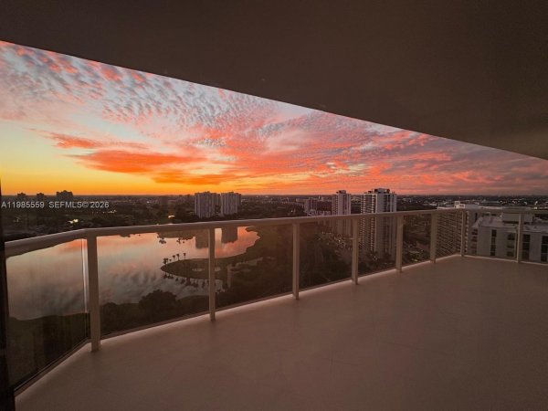 20281 E Country Clb Dr #2409 Aventura, FL 33180