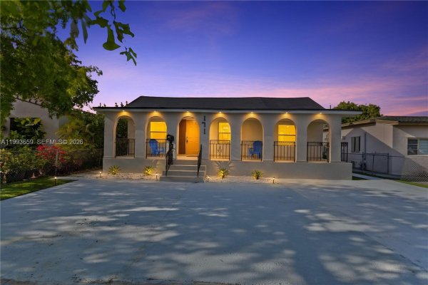 171 W 13th St Hialeah, FL 33010