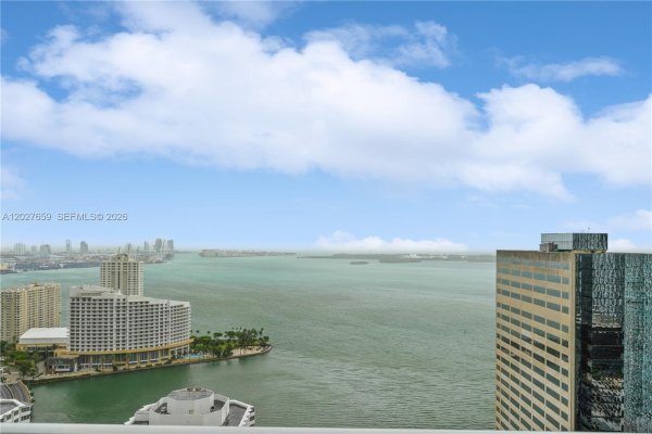 951 Brickell Ave #3706 Miami, FL 33131