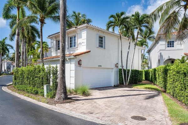 20940 NE 31st Pl Aventura, FL 33180