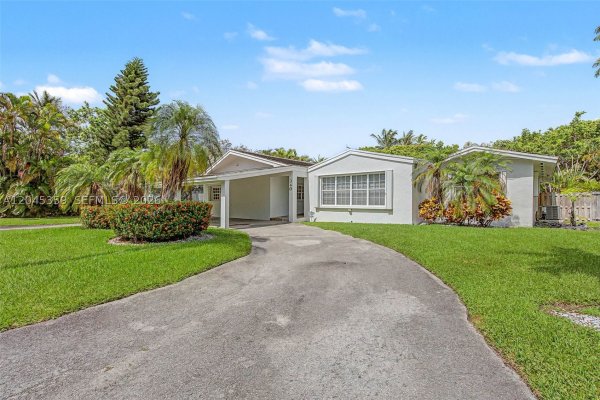 340 Atlantic Rd Key Biscayne, FL 33149