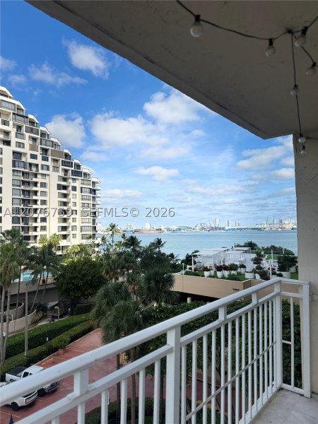 770 Claughton Is Dr #601 Miami, FL 33131