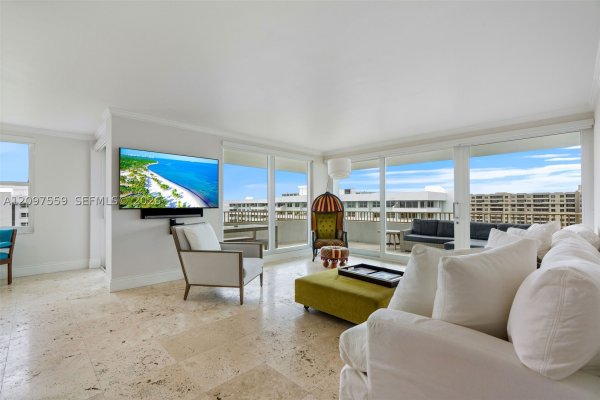 155 Ocean Ln Dr #1215 Key Biscayne, FL 33149