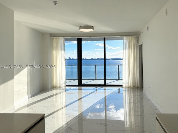700 NE 24th St #1204 Miami, FL 33137