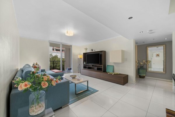 520 SE 5th #2406 Fort Lauderdale, FL 33301