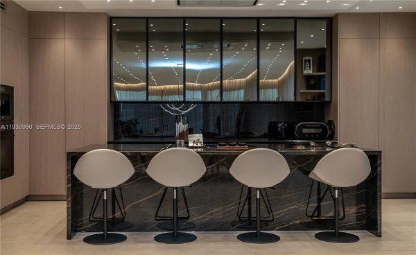 10101 Collins Ave #4A Bal Harbour, FL 33154