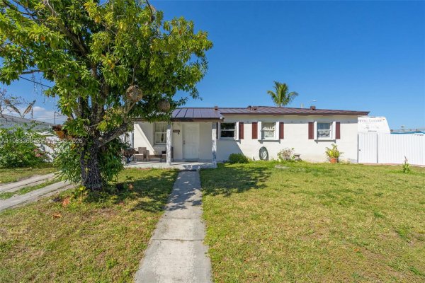 3505 NW 83rd Ter Miami, FL 33147