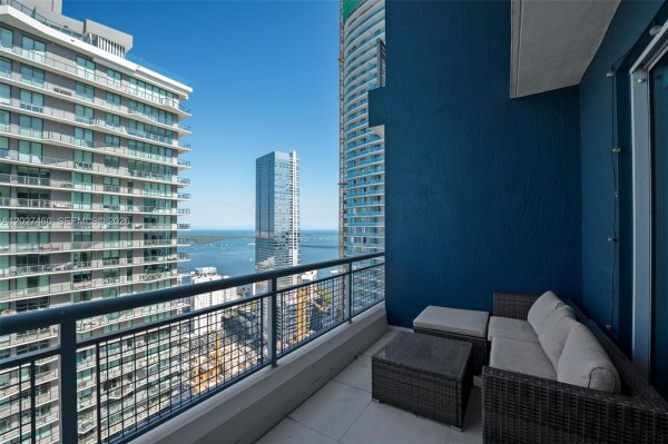 60 SW 13th St #4408 Miami, FL 33130