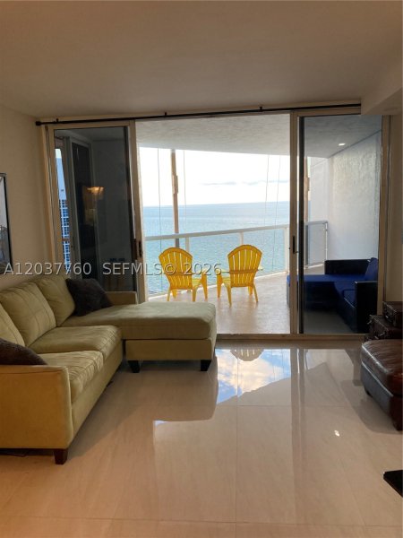 6767 Collins Ave #1701 Miami Beach, FL 33141