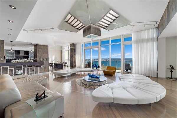 1331 Brickell Bay Dr #PH4605 Miami, FL 33131