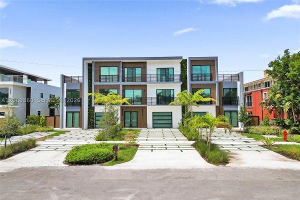 1825 NE 26th Ave #1 Fort Lauderdale, FL 33305