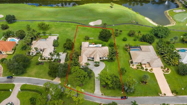 8905 Marlamoor West Palm Beach, FL 33412