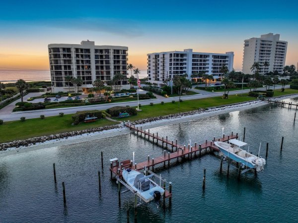 19850 S Beach Rd #8-D Jupiter, FL 33469