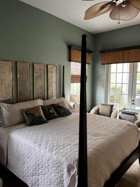 127 Arklow Jupiter, FL 33458