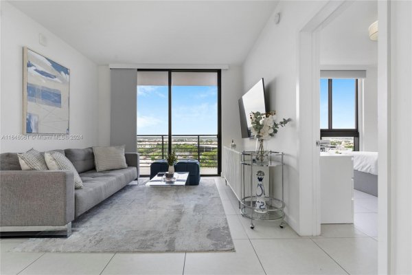 5350 NW 84th Ave #909 Doral, FL 33166