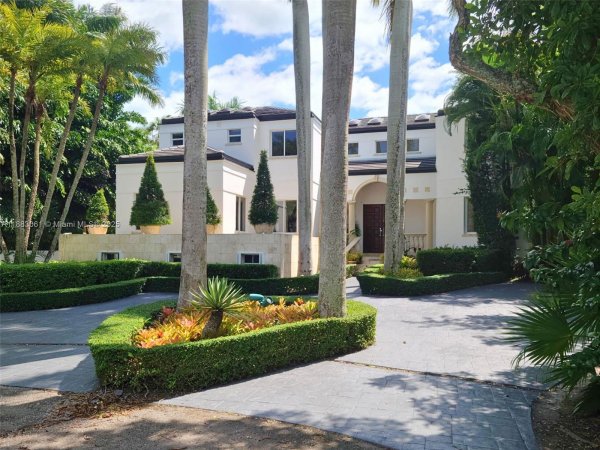 184 Paloma Dr Coral Gables, FL 33143 184 Paloma Dr Coral Gables, FL 33143
